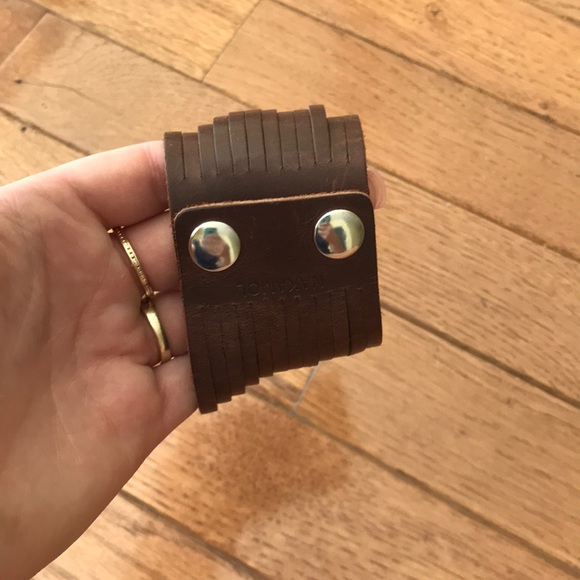 South moon under large gem and leather bracelet - Picture 7 of 7